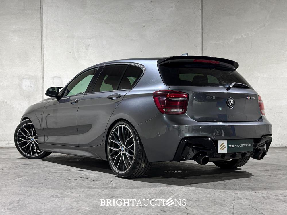 BMW M135i xDrive 320pk 2013 (Origineel-NL) 5-serie F20, 9-KHH-43