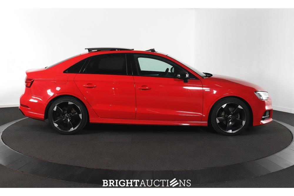 Audi A3 Limousine 35 CoD Advance Sport TFSI 149pk 2019 (Origineel-NL), ZL-485-D
