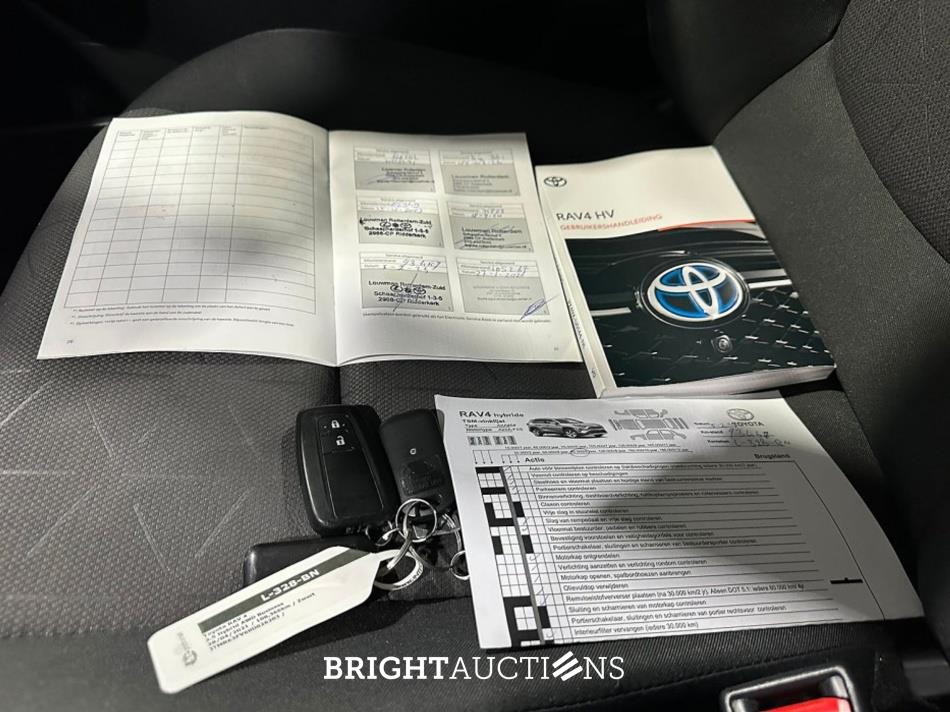 Toyota RAV4 Hybrid Business 2.5 AWD 298pk 2021 (Origineel-NL), L-328-BN