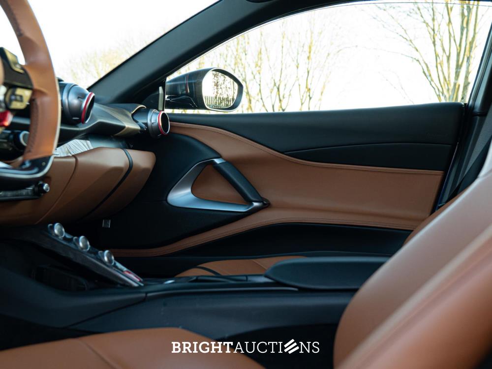 Ferrari 812 Superfast 6.5 V12 HELE -CARBON- 796pk 2020