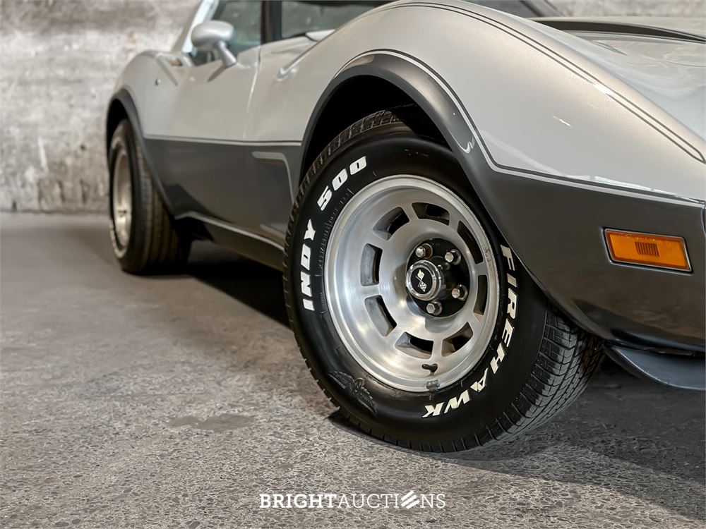 Chevrolet Corvette 5.7 V8 Convertible Two-Tone L-82 ANNIVERSARY EDITION 1 YZ 87 194pk 1978, 15-XXL-9