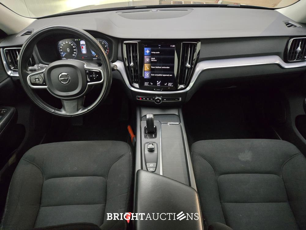 Volvo V60 B3 Momentum 2.0 163pk 2021 (Origineel-NL), K-150-JF