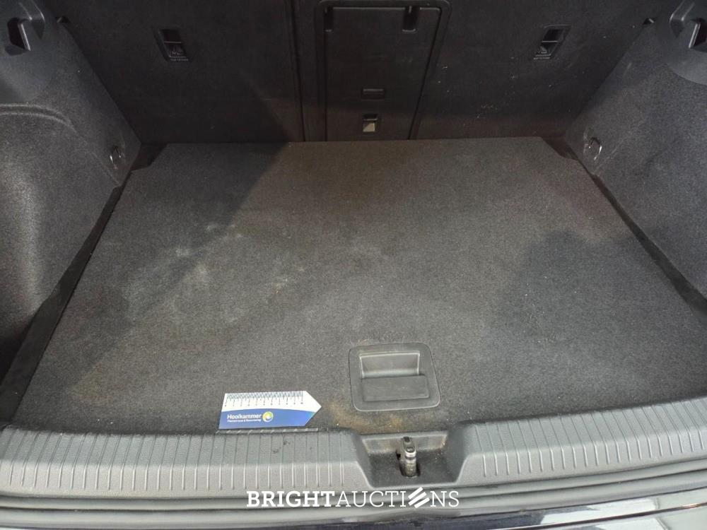 Volkswagen Golf 1.0 eTSI Life 110 pk 2021, L-219-ZT