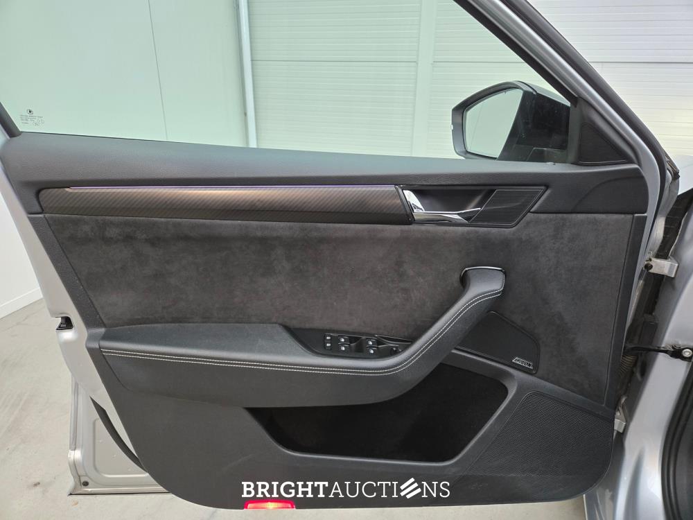 Škoda Superb Combi iV Sportline Business 1.4 TSI 272pk 2021 (Origineel-NL), N-498-TH