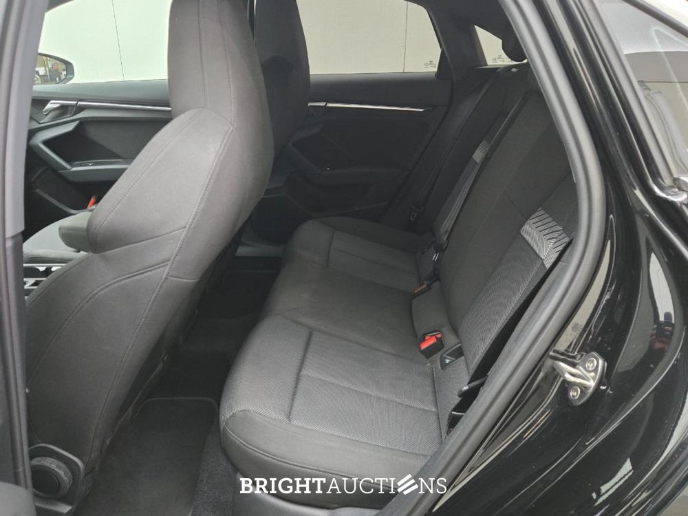 Audi A3 Limousine 30 Business edition TFSI 110pk 2021 (Origineel-NL), K-808-PJ