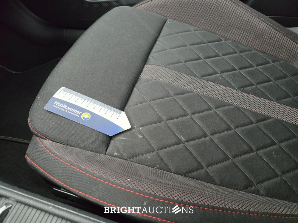 Škoda Octavia Combi iV RS 2.0 TSI 245pk 2021, R-156-SR