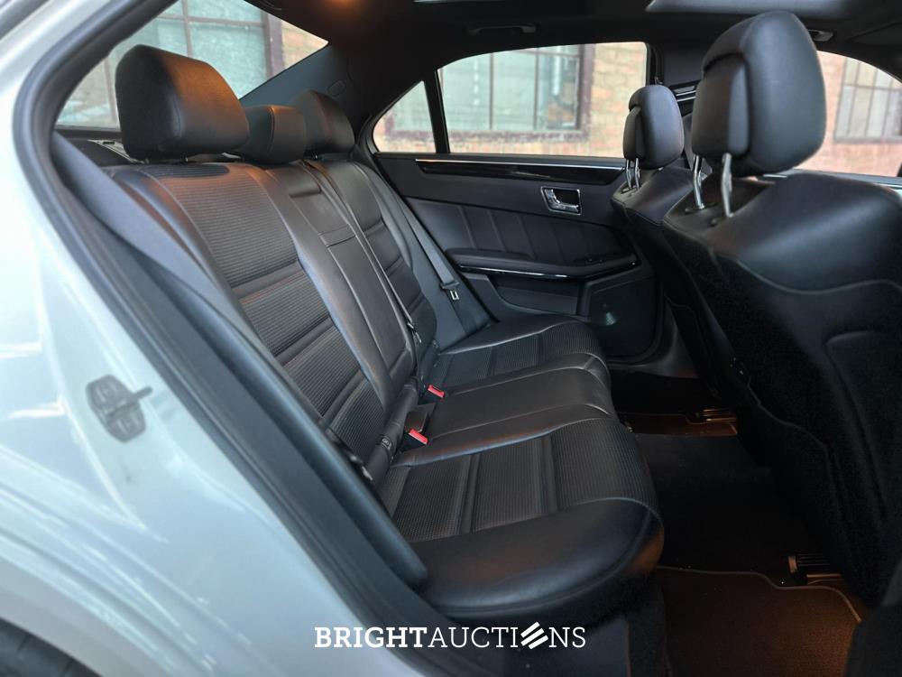 Mercedes-Benz E63 AMG 6.3 V8 -CARBON- 525pk 2010 (Origineel-NL), 47-LKB-6