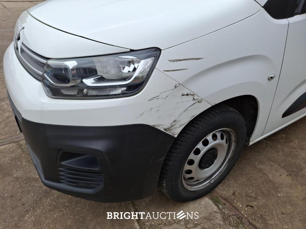 Citroen Berlingo 1.5 BlueHDI Club XL 99 pk 2021, VKN-18-K