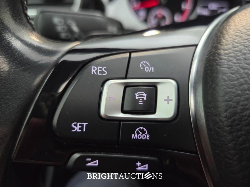 Volkswagen Golf Highline Business R 1.5 TSI 150pk 2017, GZG-30-F