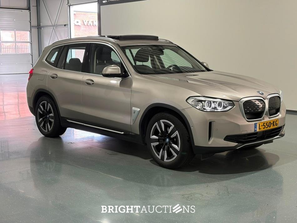 BMW iX3 Executive 80 kWh 286pk 2021 (Origineel-NL), L-550-KG