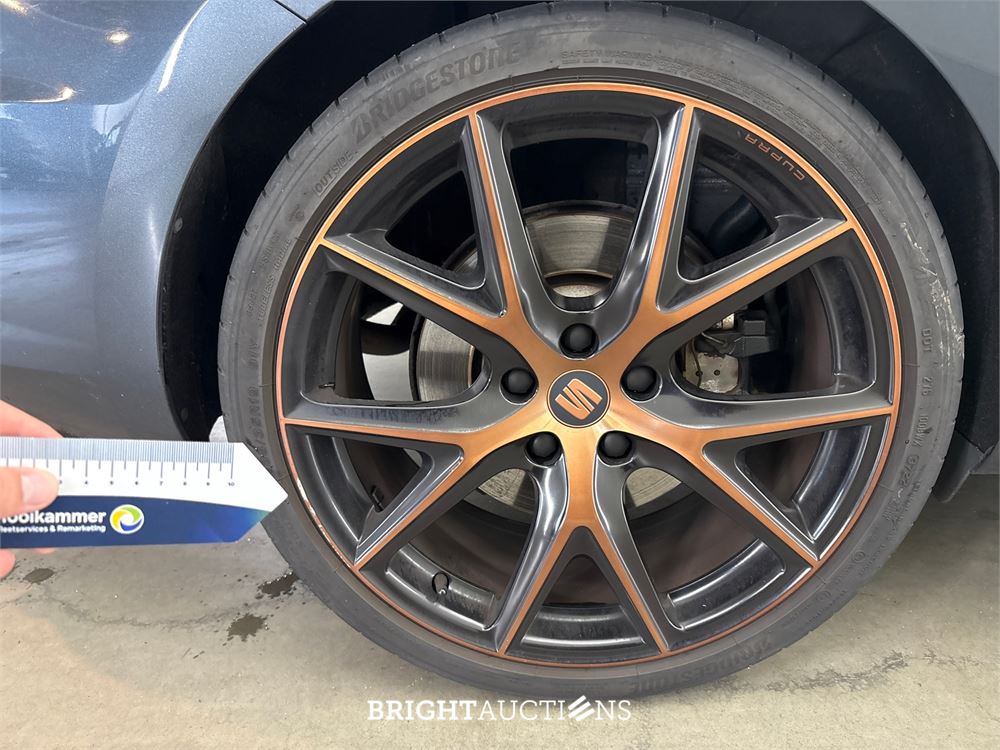 SEAT Leon ST 4DRIVE CUPRA Ultimate Edition 2.0 TSI 301pk 2020, X-831-JL