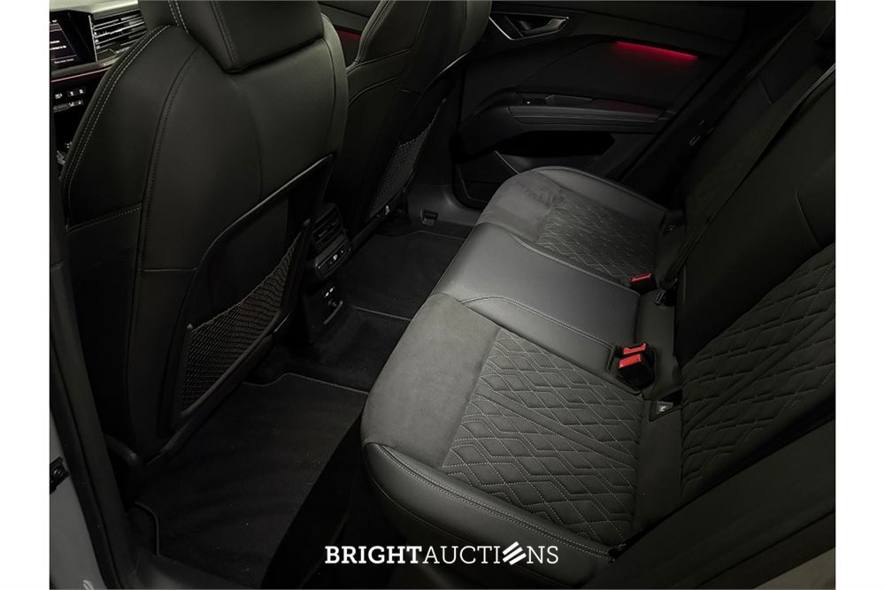 Audi Q4 50 S edition Quattro 77 kWh 2021 (Origineel-NL), N-596-SR