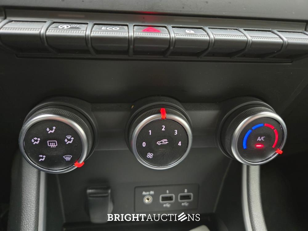 Renault Captur 90 Zen 1.0 TCe 91pk 2022 (Origineel-NL), P-696-JZ