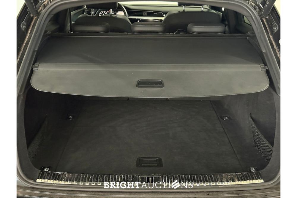 Audi e-tron 55 S edition Quattro 95 kWh 408pk 2021 (Origineel-NL), L-559-DX