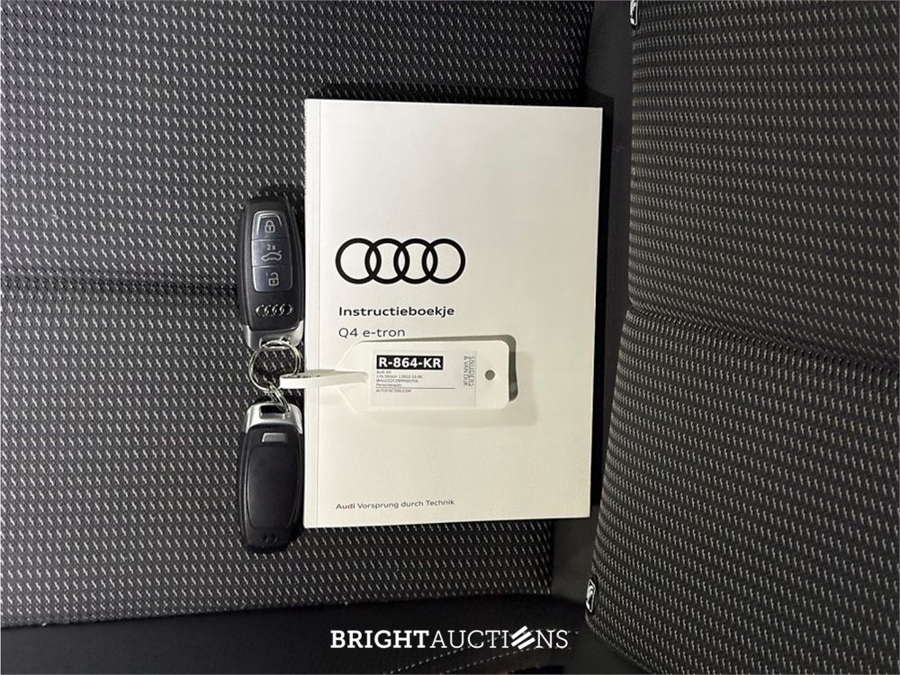 Audi Q4 40 S edition 77 kWh 2022 (Origineel-NL), R-864-KR