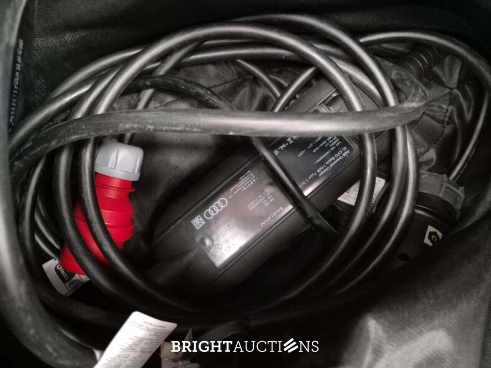 Audi e-tron GT GT 93 kWh 476pk 2023 (Origineel-NL), X-159-JX