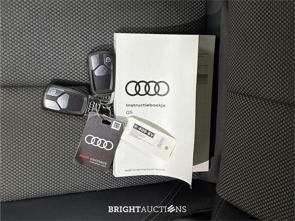 Audi Q5 50 TFSI e S edition 408pk 2022 (Origineel-NL), R-409-BV