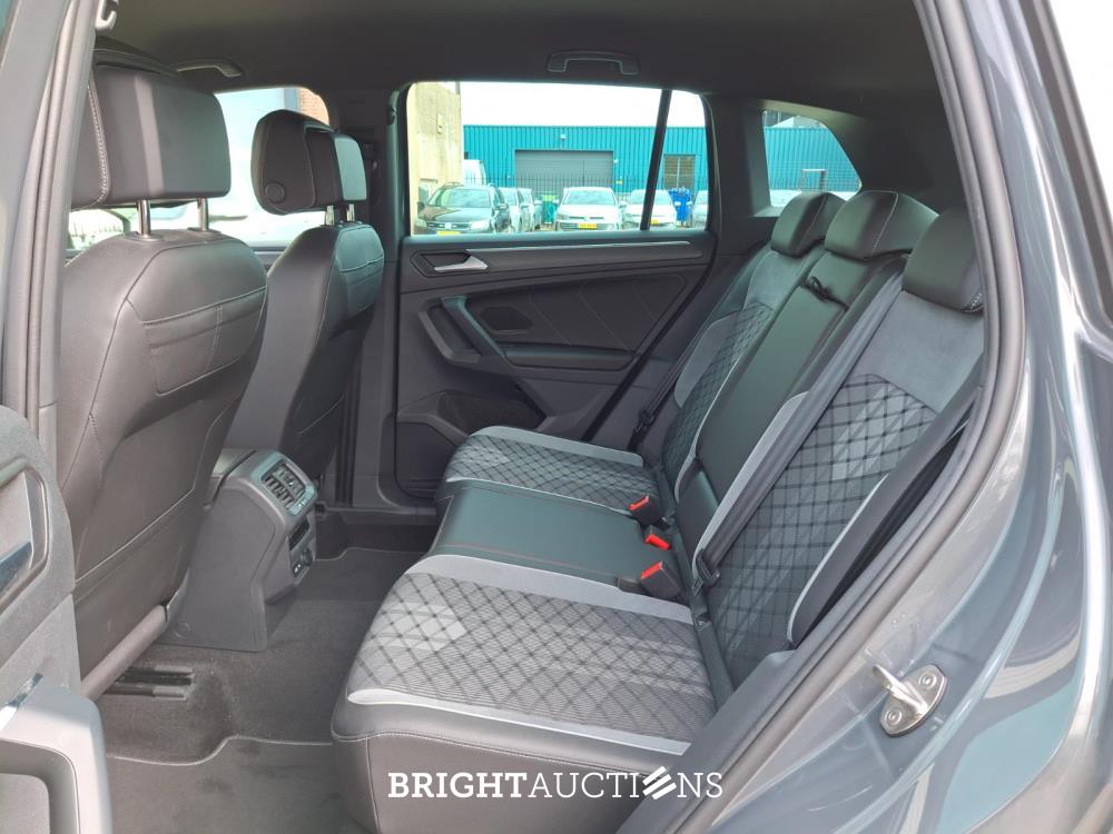 Volkswagen Tiguan 1.4 TSI eHybrid R-Line Business 150 pk 2023, T-610-FT