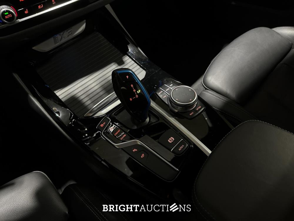 BMW iX3 High Executive 80 kWh 286pk 2021 G08 (Origineel-NL + 1e Eigenaar), N-444-RG