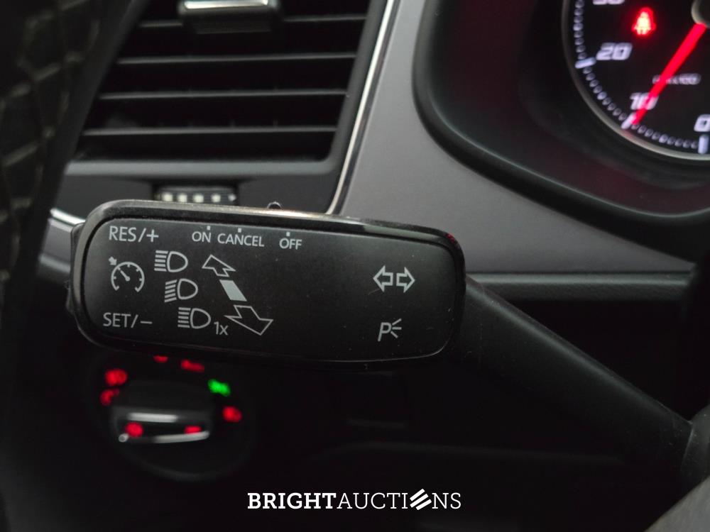 SEAT Leon ST EcoTSI Business Intense 1.0 116pk 2019, J-671-TB