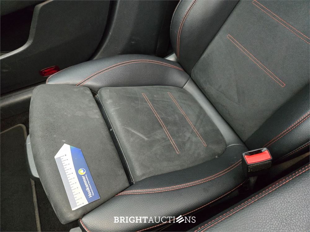 Mercedes-Benz CLA180 Premium Plus 136pk 2020 CLA-Klasse, P-024-JF