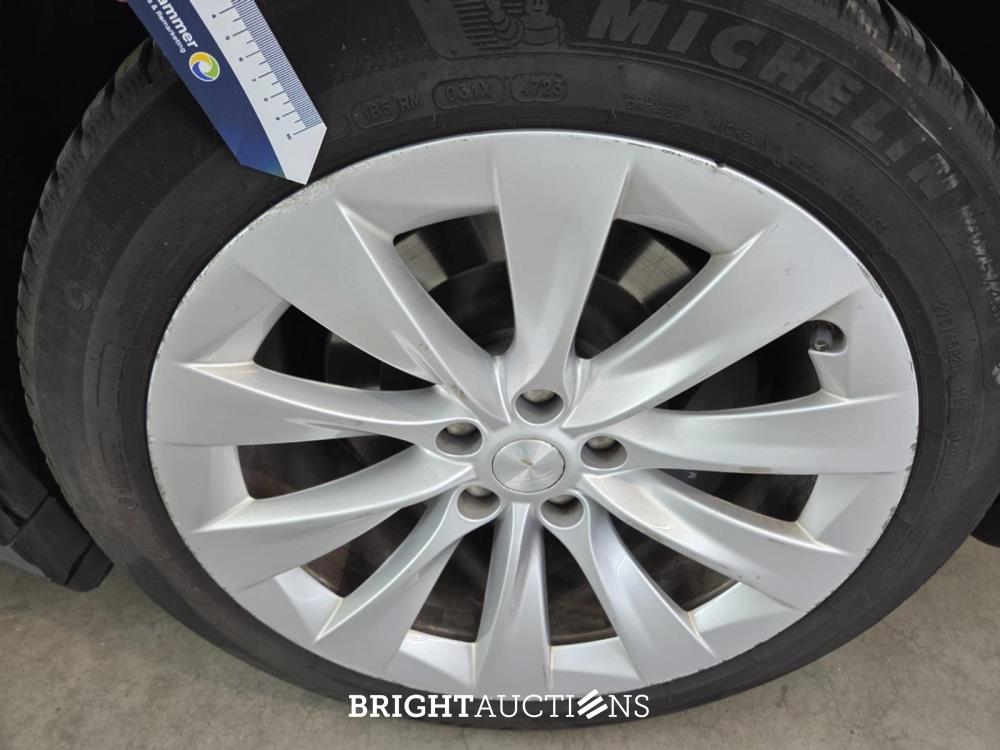 Tesla Model X 418pk 2018 (Origineel-NL), ST-448-X