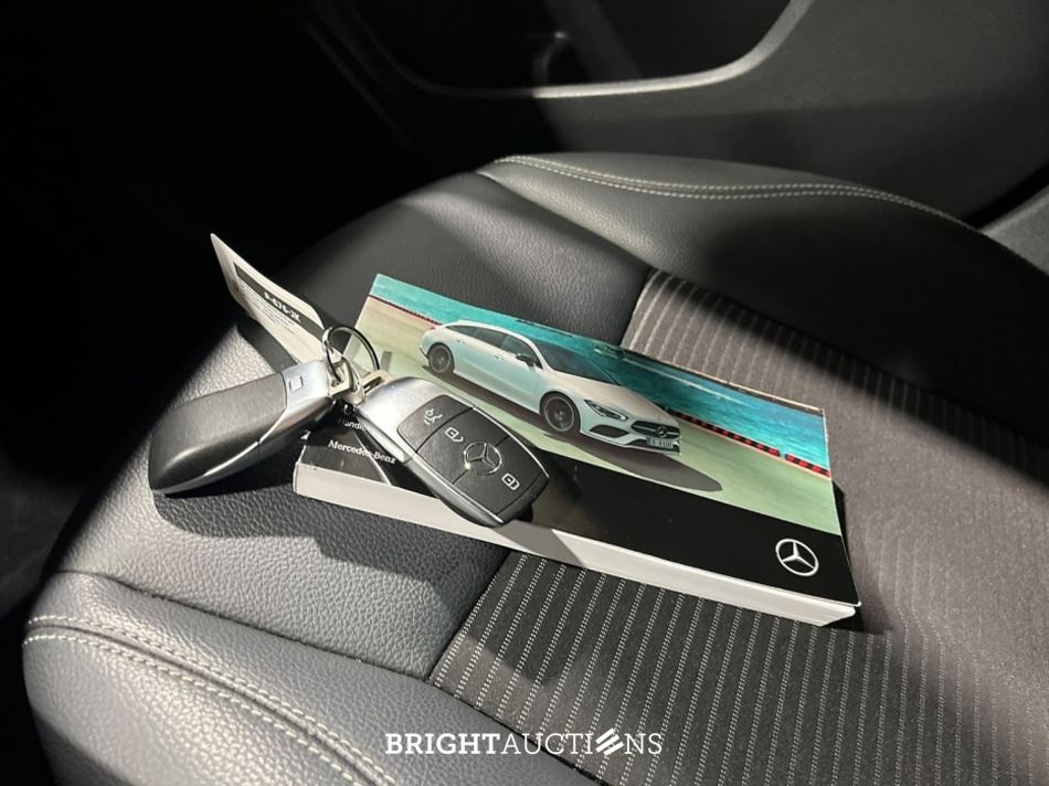 Mercedes-Benz CLA180 Shooting Brake Business Solution 136pk (Origineel-NL) CLA-Klasse, P-676-JK