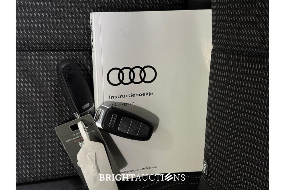 Audi Q4 Sportback 40 Launch edition S Competition 77 kWh 204pk 2022 (Origineel-NL), P-433-PR