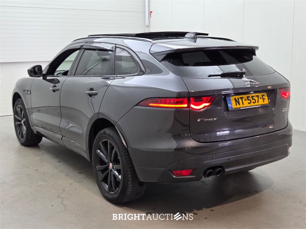 Jaguar F-PACE Portfolio 20d 2.0 AWD 180pk 2017 (Origineel-NL), NT-557-F