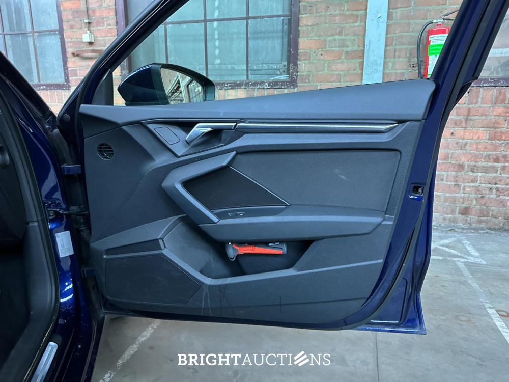 Audi A3 Sportback 35 TFSI Business edition 150pk 2020 (Origineel-NL+1e eignaar), J-594-JG