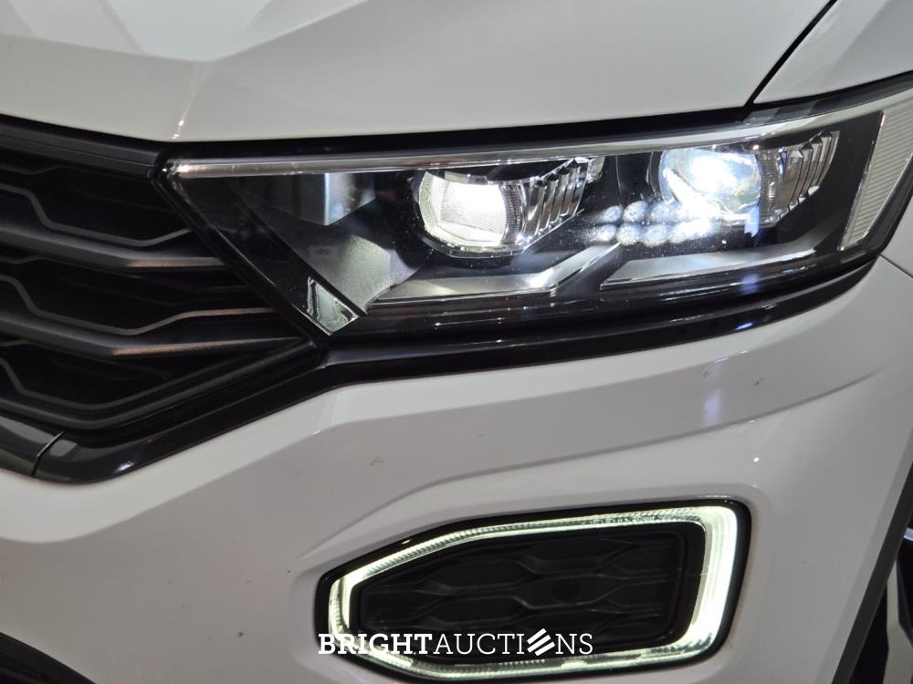 Volkswagen T-Roc Sport Business R 1.5 TSI 150pk 2019, L-422-GX