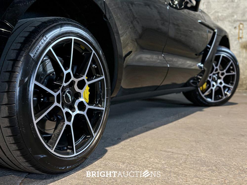 Aston Martin DBX 4.0 V8 1913 551pk 2020 (1 OF 500), HNT-92-V