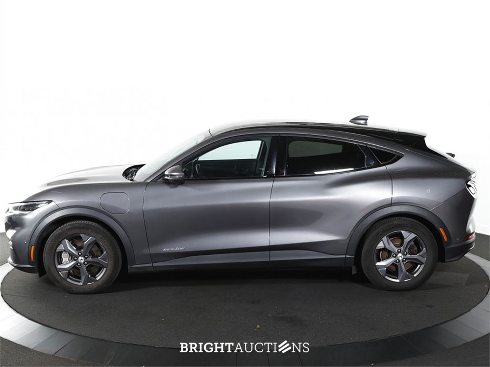 Ford Mustang RWD 75 kWh 2021 (Origineel-NL), L-789-RR