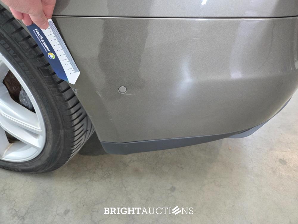 Tesla Model S Base 333pk 2015, GGD-49-B