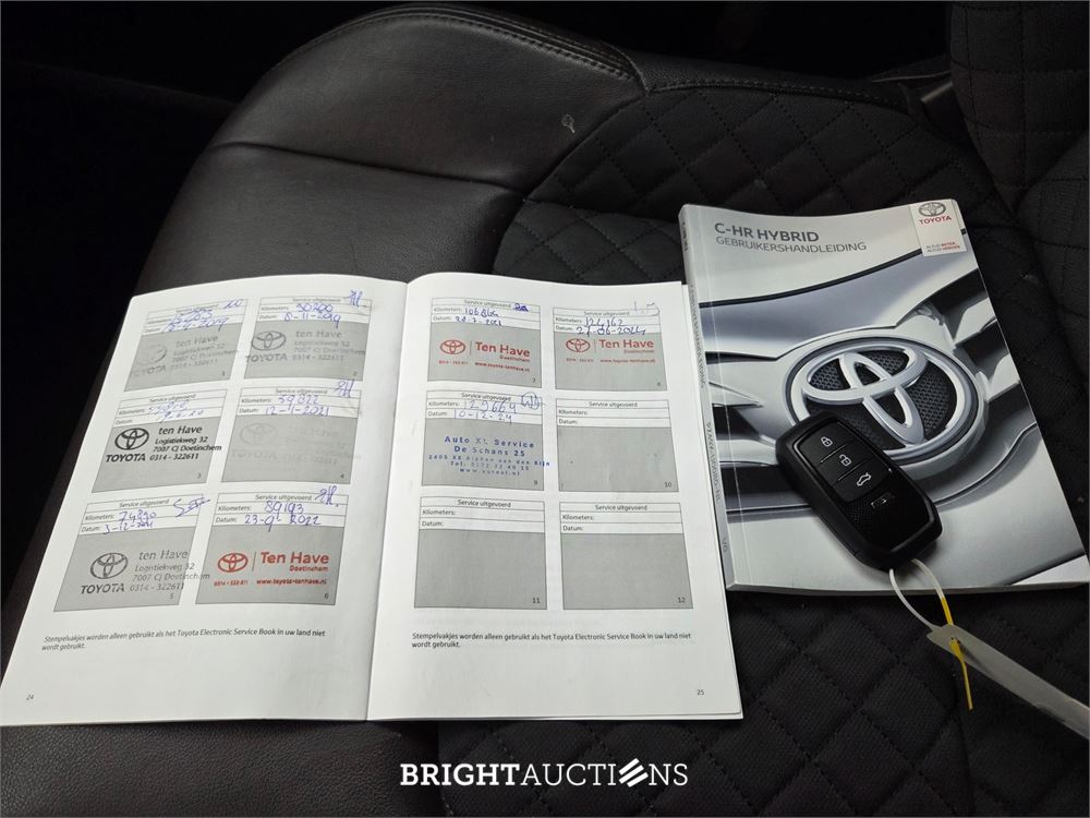 Toyota C-HR Hybrid Executive 1.8 170pk 2018 (Origineel-NL), TR-575-N