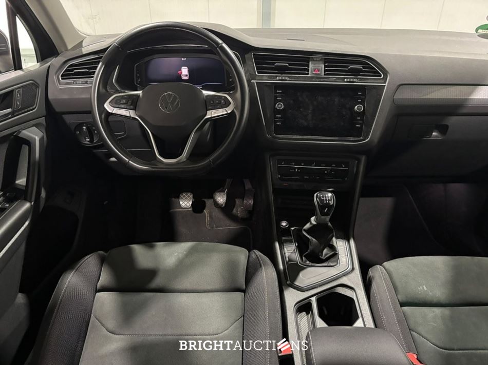 Volkswagen Tiguan Life Business 1.5 TSI 131pk 2022 (Origineel-NL), N-693-SJ