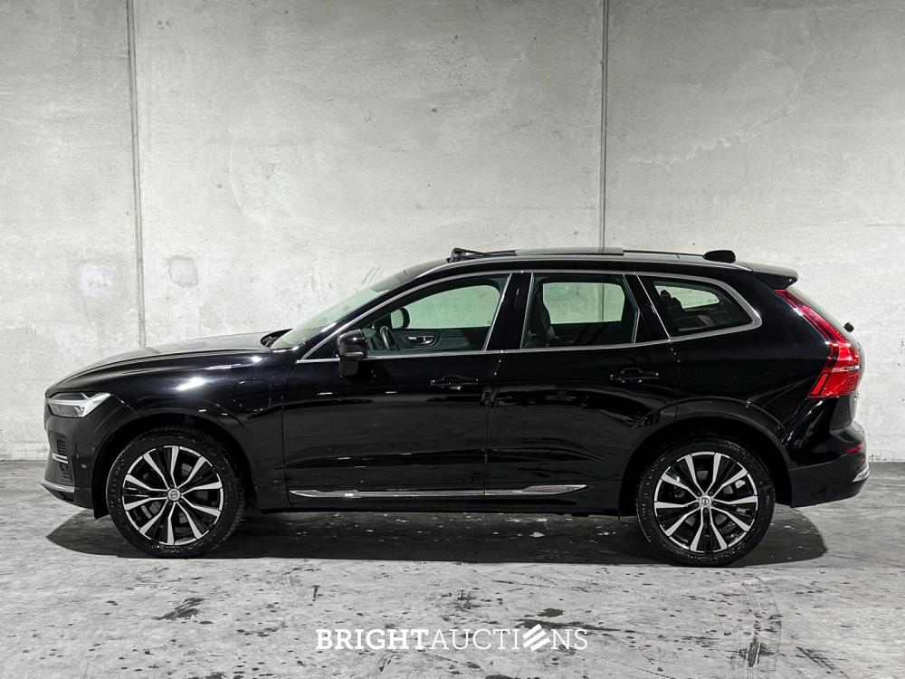 Volvo XC60 2.0 T6 Plug-in hybrid AWD Core Bright 253pk 2027 (Origineel-NL+1e eigenaar), S-190-RP