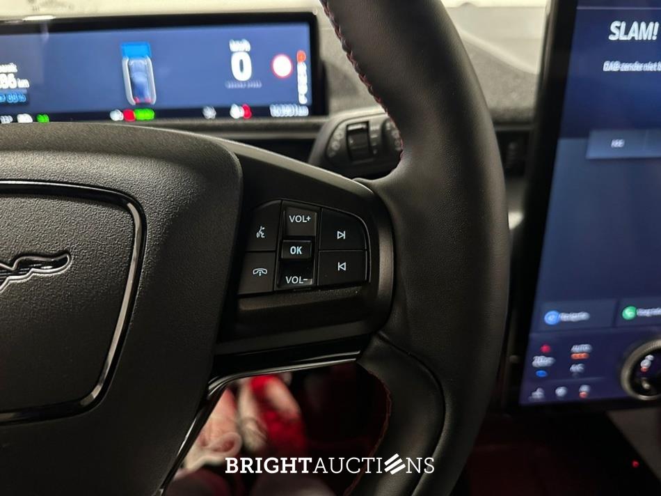 Ford Mustang Mach-E AWD 75 kWh 258pk 2021 (Origineel-NL), L-890-ZD