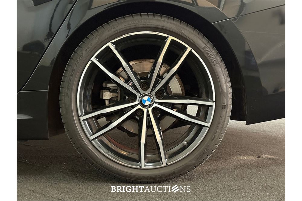 BMW 320 I Business Edition 183pk 2021 (Origineel-NL) 3-Serie, L-634-XB