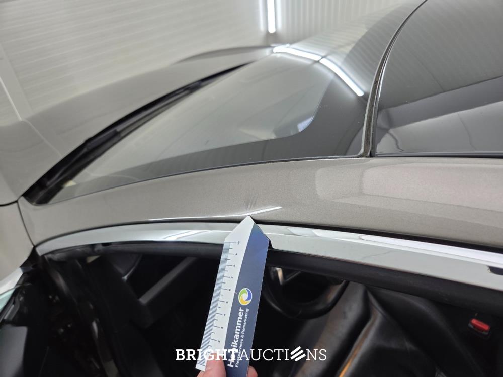 Tesla Model S Base 333pk 2015, GGD-49-B