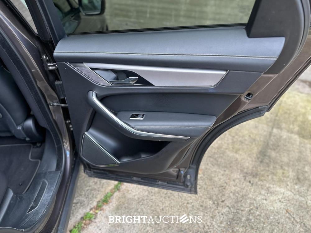 Jaguar F-PACE P400e PHEV R-Dynamic S 2.0 404pk 2021, R-154-VJ