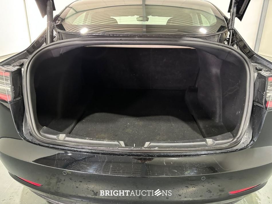Tesla Model 3 Standard RWD Plus 60 kWh 238pk 2021 (Origineel-NL), L-975-NB
