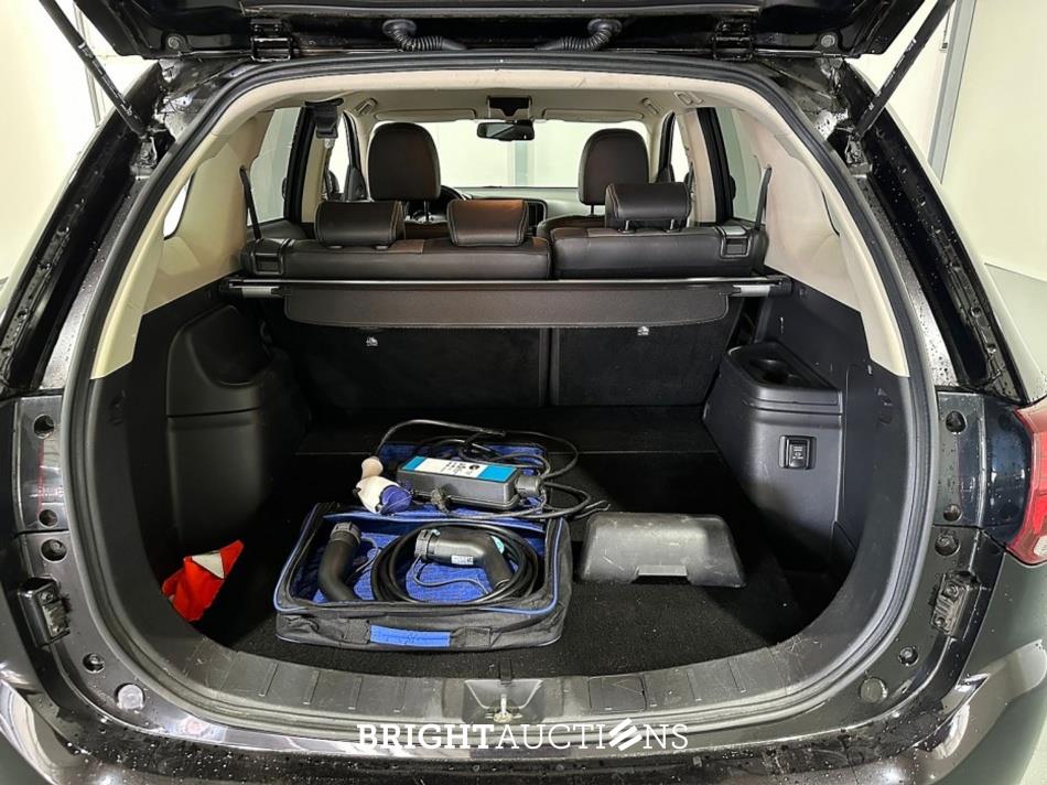 Mitsubishi Outlander PHEV Pure 2.4 311pk 2020 (Origineel-NL), H-948-BK