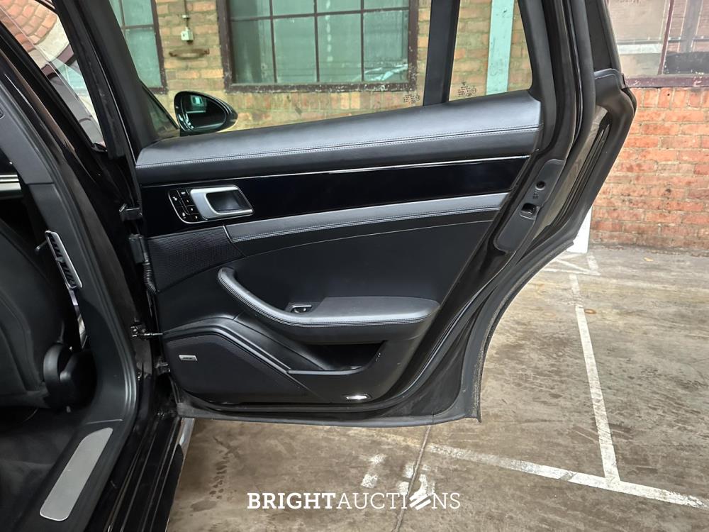 Porsche Panamera Sport Turismo 4 E-Hybrid Executive 2.9 V6 462pk 2018 Sport Chrono, G-856-XL