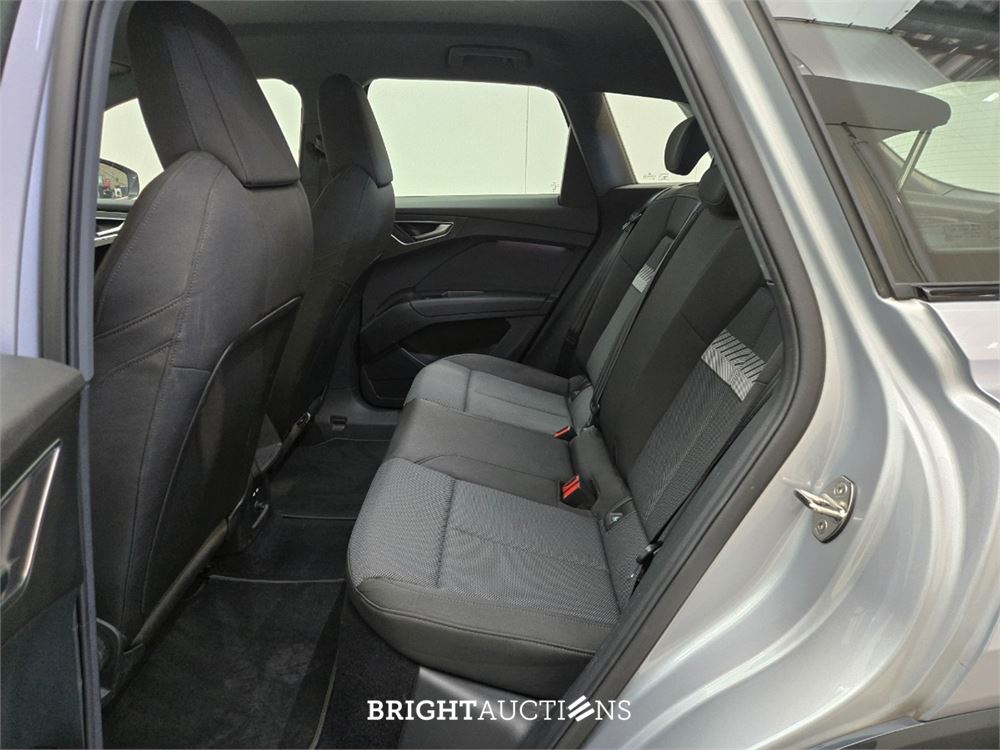 Audi Q4 e-tron 40 Advanced edition 77 kWh 204pk 2023 (Origineel-NL), S-421-NX