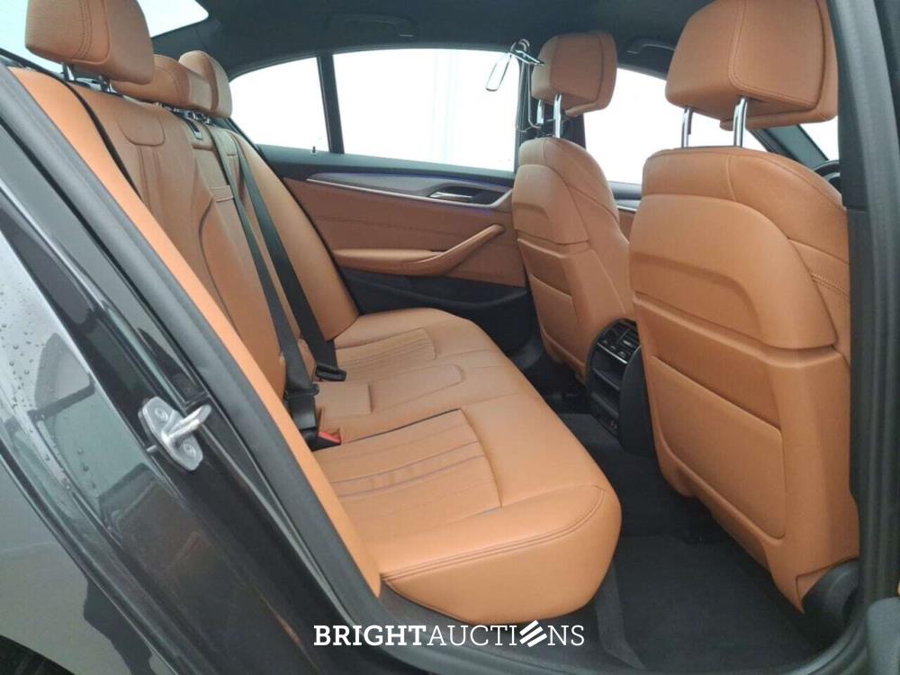 BMW 530e Iperformance M Sport 296pk 2020 (Origineel-NL) 5-Serie, H-241-LG