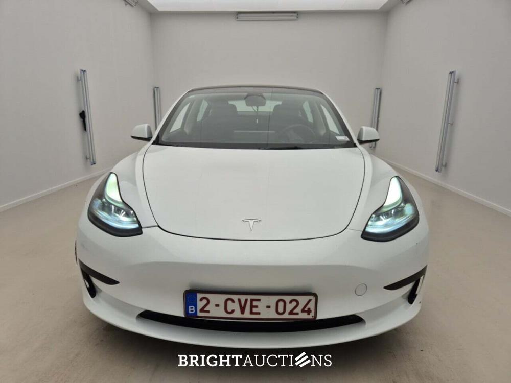 Tesla Model 3 Standard PLUS RWD 238pk 2022