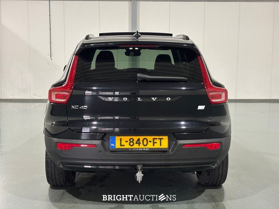 Volvo XC40 Recharge P8 R-Design AWD 408pk 2021 (Origineel-NL), L-840-FT