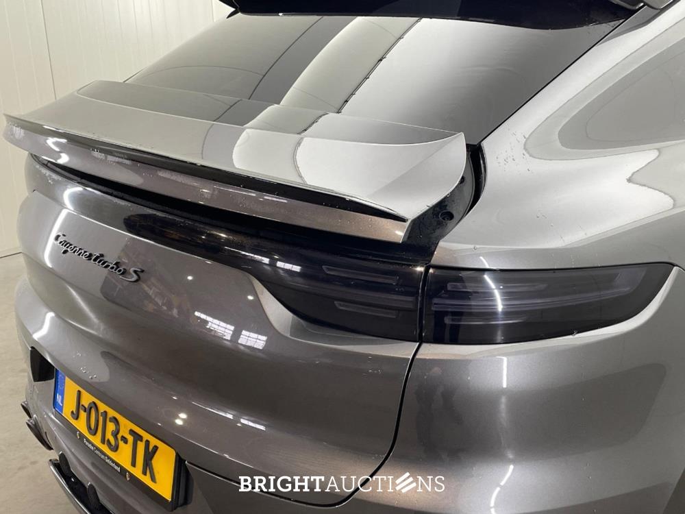 Porsche Cayenne Coupé Turbo S E-Hybrid 4.0 685pk 2020 (Origineel-NL), J-013-TK