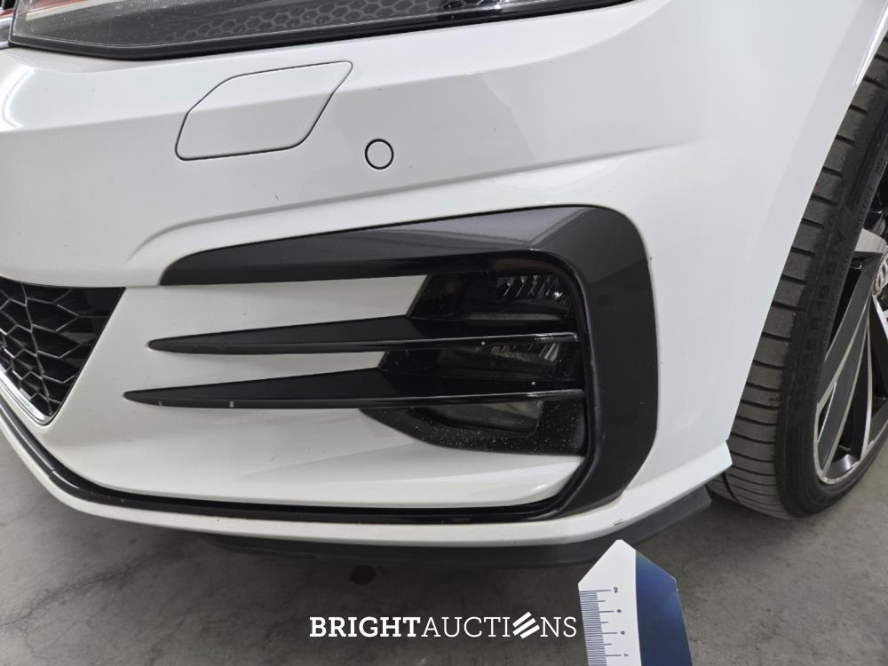 Volkswagen Golf GTI Performance 2.0 TSI 245pk 2017, L-416-LR